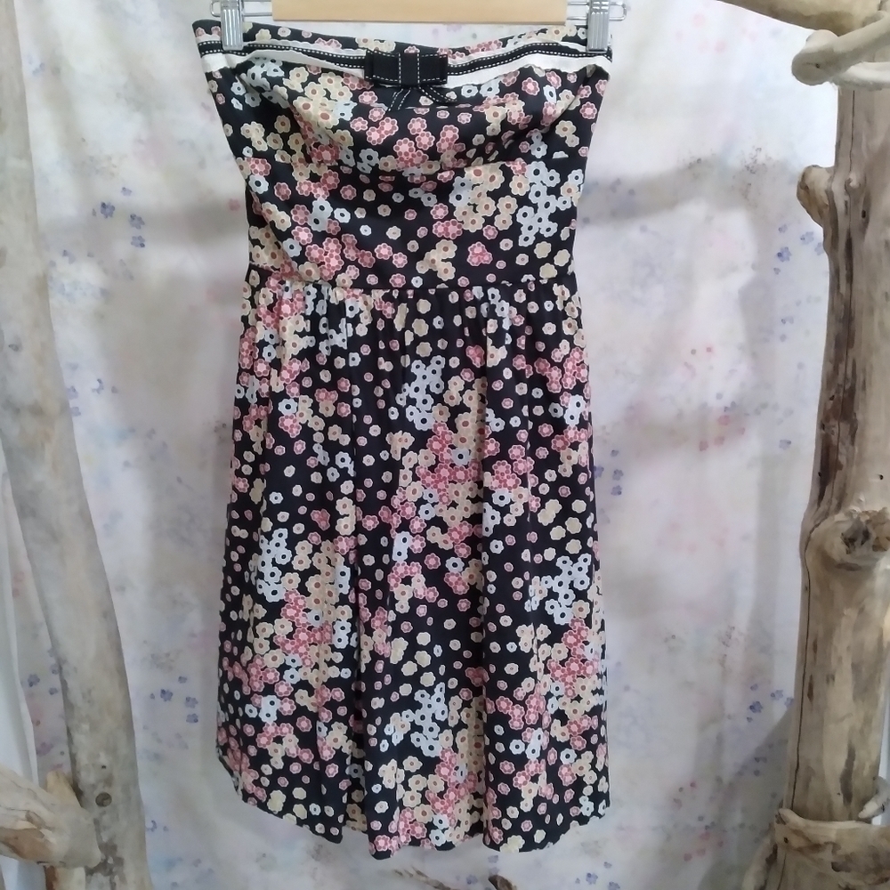 Teeze Me dark retro floral strapless lined skirt mini dress in women's size 7